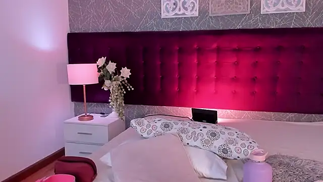 LiaCathaleya online show from 02/21/26, 08:32