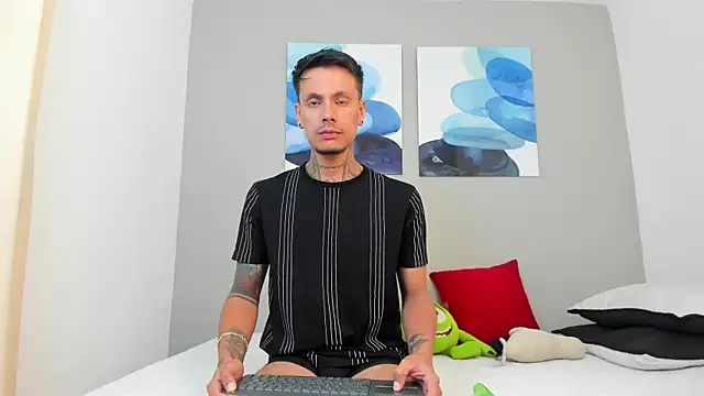 Emilio Wolf online show from 02/04/25, 10:55