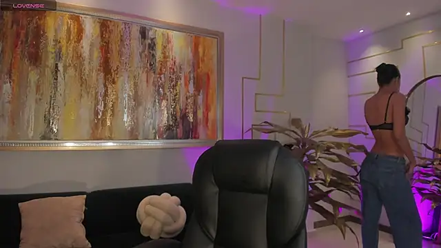 NiaSalvatore online show from 02/26/26, 03:27