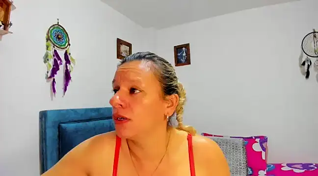 sofi saliva2511 online show from 03/08/25, 03:35