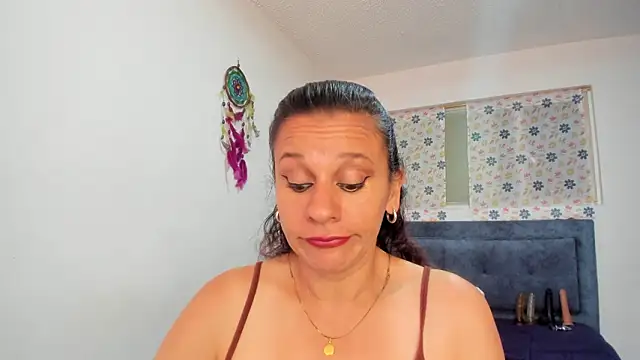 sofi saliva2511 online show from 02/15/26, 06:59