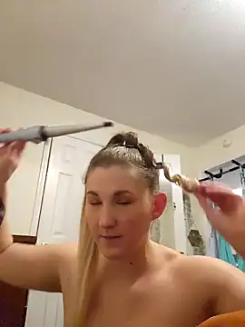 Snapshot of CoraRiley chatting on 01/01/25, 12:43 CoraRiley online show from 01/01/25, 12:43