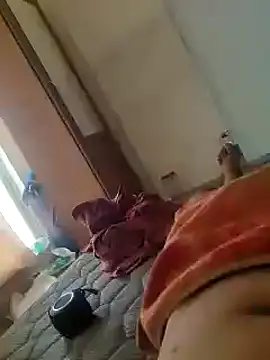 Snapshot of sohianude chatting on 01/19/25, 05:37 sohianude online show from 01/19/25, 05:37