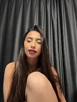 Snapshot of miaceleste chatting on 11/08/25, 12:00 miaceleste online show from 11/08/25, 12:00