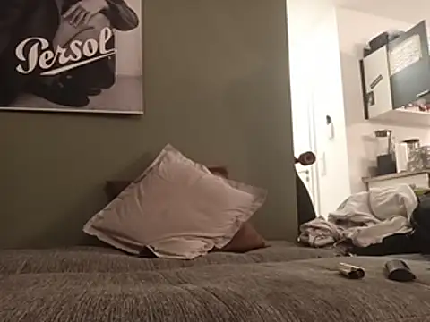 Snapshot of Hessebub chatting on 02/10/26, 04:44 Hessebub online show from 02/10/26, 04:44