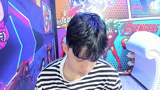 Snapshot of jisuscat chatting on 02/13/25, 01:26 jisuscat online show from 02/13/25, 01:26