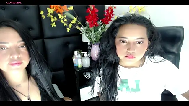 Carolaine01 online show from 01/25/25, 08:31