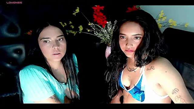 Carolaine01 online show from 03/01/25, 12:17