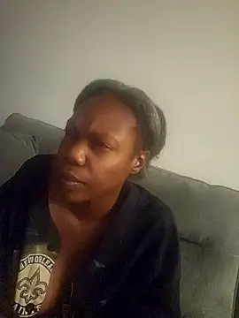 Snapshot of Looking4Jerries chatting on 12/22/25, 04:31 Looking4Jerries online show from 12/22/25, 04:31