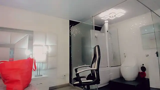 Gisele fox online show from 03/08/25, 01:50