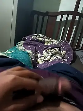 Snapshot of Kumar_2501 chatting on 03/20/25, 04:20 Kumar 2501 online show from 03/20/25, 04:20