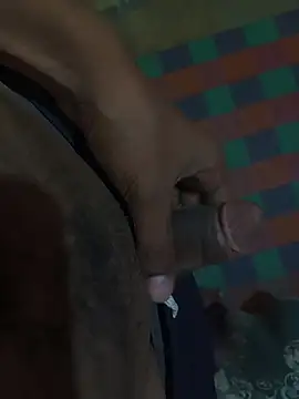 Snapshot of Kumar_2501 chatting on 10/29/25, 05:14 Kumar 2501 online show from 10/29/25, 05:14