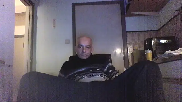 Snapshot of horndude187187 chatting on 01/20/25, 04:54 horndude187187 online show from 01/20/25, 04:54