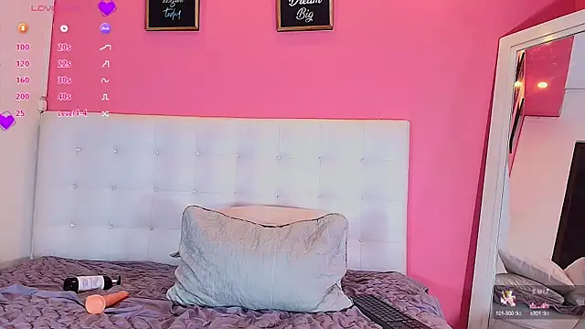 Snapshot of ebonyadiction chatting on 01/17/25, 11:07 ebonyadiction online show from 01/17/25, 11:07