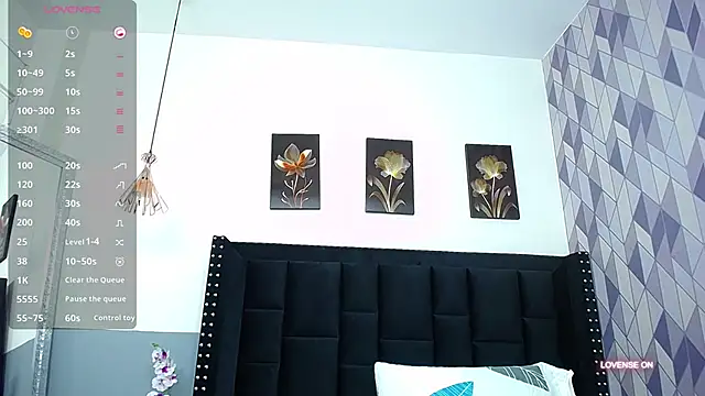 Snapshot of ebonyadiction chatting on 03/22/25, 07:53 ebonyadiction online show from 03/22/25, 07:53