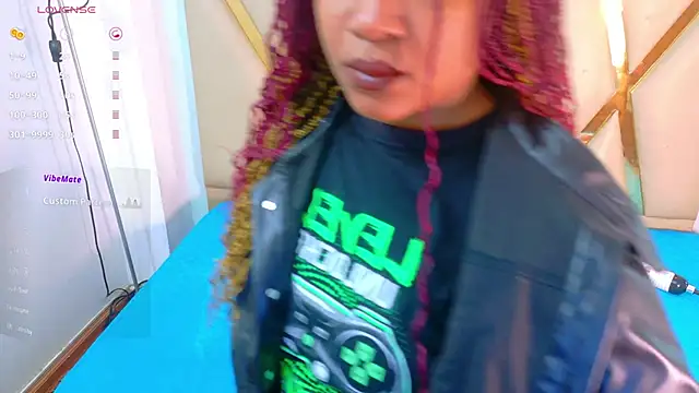 Snapshot of ebonyadiction chatting on 09/10/25, 02:55 ebonyadiction online show from 09/10/25, 02:55