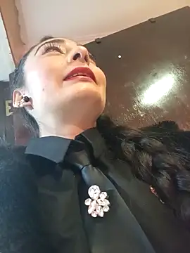 BELLA--26 online show from 03/19/25, 02:57