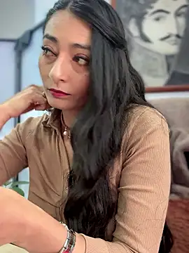 BELLA--26 online show from 01/14/26, 02:01