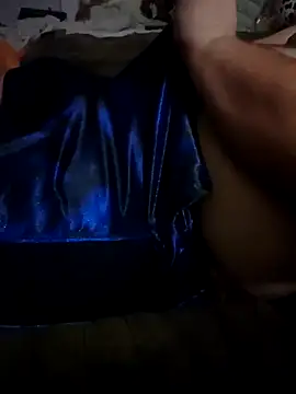 Snapshot of thickdaddy10 chatting on 01/28/25, 12:32 thickdaddy10 online show from 01/28/25, 12:32