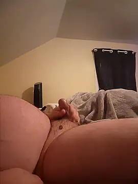 Snapshot of thickdaddy10 chatting on 02/05/25, 08:14 thickdaddy10 online show from 02/05/25, 08:14