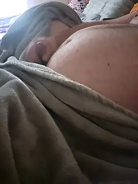 Snapshot of thickdaddy10 chatting on 03/14/25, 02:08 thickdaddy10 online show from 03/14/25, 02:08