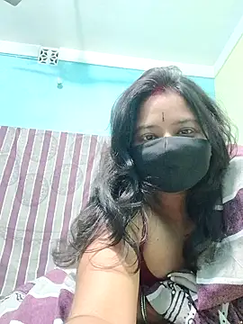 Snapshot of _MilkyBar chatting on 02/08/25, 06:01 MilkyBar online show from 02/08/25, 06:01