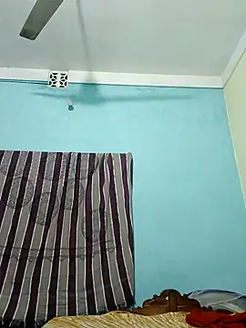 Snapshot of _MilkyBar chatting on 02/11/25, 07:16 MilkyBar online show from 02/11/25, 07:16