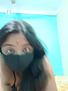 Snapshot of _MilkyBar chatting on 02/15/25, 04:12 MilkyBar online show from 02/15/25, 04:12