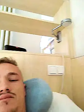 frankthefuck69 online show from 10/21/25, 10:49