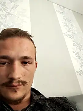 frankthefuck69 online show from 04/22/26, 08:28