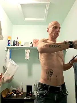 Snapshot of SoooV3ryKinky chatting on 01/02/25, 11:06 SoooV3ryKinky online show from 01/02/25, 11:06