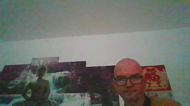 Snapshot of Ricaro78 chatting on 03/10/25, 08:12 Ricaro78 online show from 03/10/25, 08:12