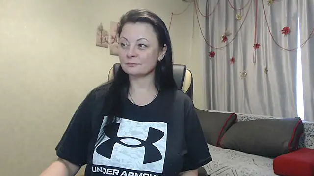 Snapshot of natnett chatting on 02/09/25, 02:18 natnett online show from 02/09/25, 02:18