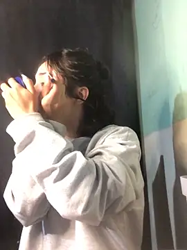 Snapshot of NickiYoung chatting on 01/10/25, 05:58 NickiYoung online show from 01/10/25, 05:58