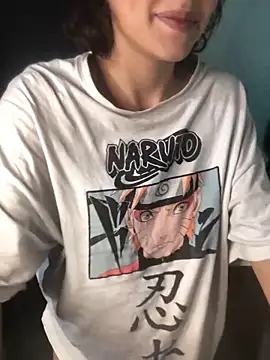 Snapshot of NickiYoung chatting on 01/17/25, 05:42 NickiYoung online show from 01/17/25, 05:42