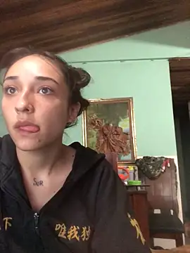 Snapshot of NickiYoung chatting on 02/08/25, 11:13 NickiYoung online show from 02/08/25, 11:13