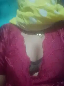 YourHotRandi online show from 01/08/25, 05:59