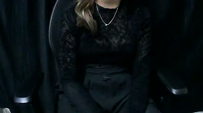 Snapshot of hot-niti chatting on 01/15/25, 01:20 hot-niti online show from 01/15/25, 01:20