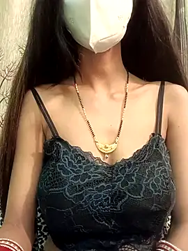 Snapshot of Stripper_Maahi chatting on 01/14/25, 12:14 Stripper Maahi online show from 01/14/25, 12:14
