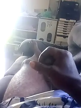 rodrig2107 online show from 02/14/26, 10:23