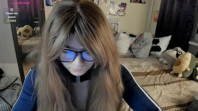 Snapshot of alexiamaleax chatting on 04/24/26, 01:19 alexiamaleax online show from 04/24/26, 01:19