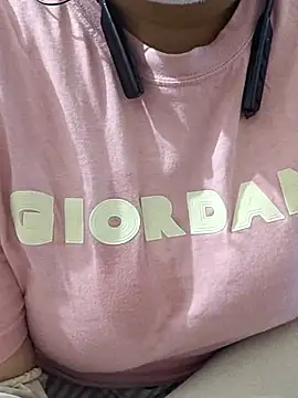 mallupriyapriya online show from 04/02/26, 05:38