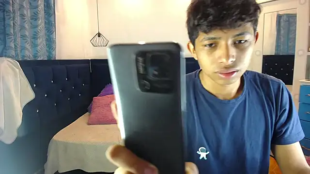 twinkmilk  online show from 03/10/25, 12:26