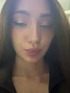 Maddy Jones online show from 01/17/25, 05:11