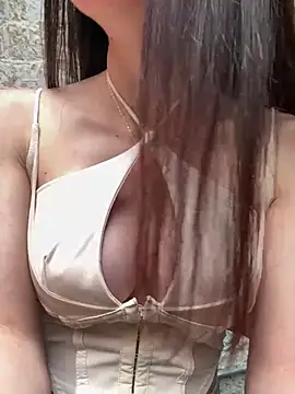 Maddy Jones online show from 01/24/25, 08:11