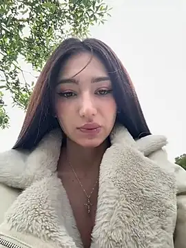 Maddy Jones online show from 01/26/25, 04:51