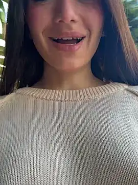 Maddy Jones online show from 01/31/25, 08:01