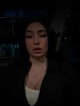 Maddy Jones online show from 03/31/26, 03:41