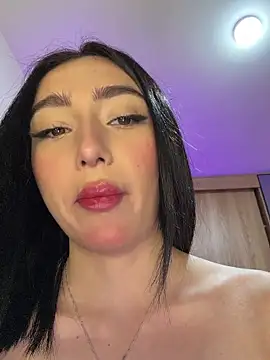 Maddy Jones online show from 04/15/26, 01:56