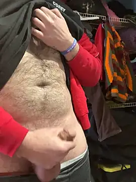 coreyl9718 online show from 02/19/25, 07:38